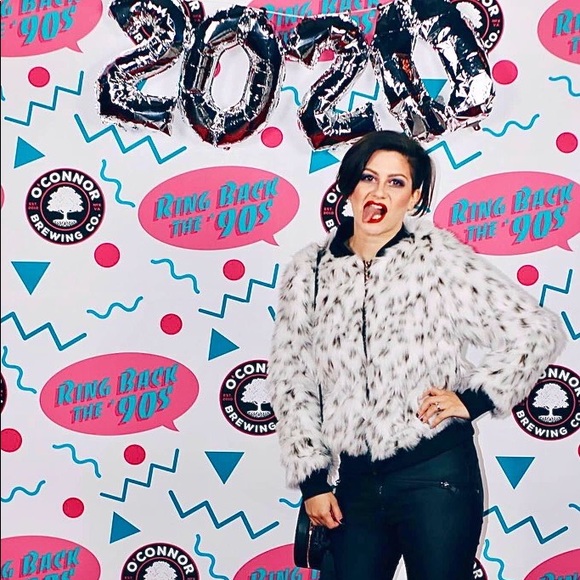 Meet your Posher, Vanessa! - Picture 10 of 11